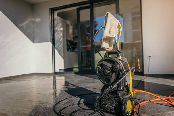 Best Pool Deck Cleaning  in Essexville, MI